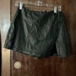 Fashion Nova Classic Black Skirt